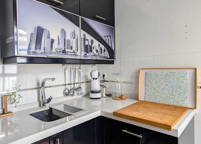 Puerta Del Noroeste Apartment *